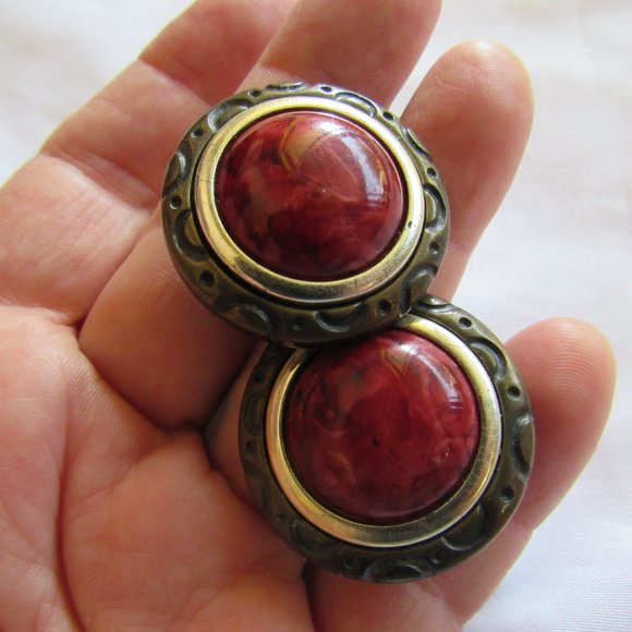 Vintage Red Marbled Plastic Clip On Earrings - Picture 4 of 4